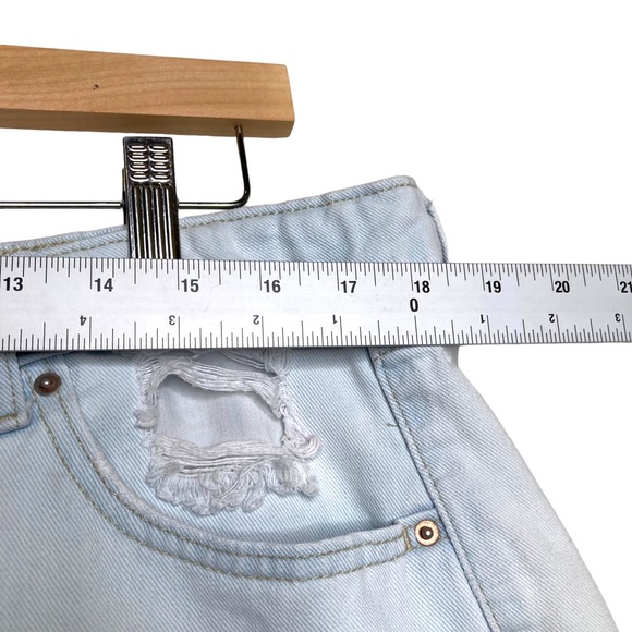 Wild Fable Distressed Jean Shorts Raw Hem Pockets Size 18 - Picture 3 of 8